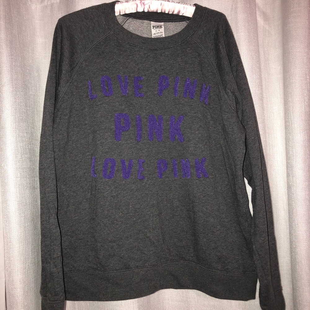 VS Sweatshirt💜 - Picture 2 of 3